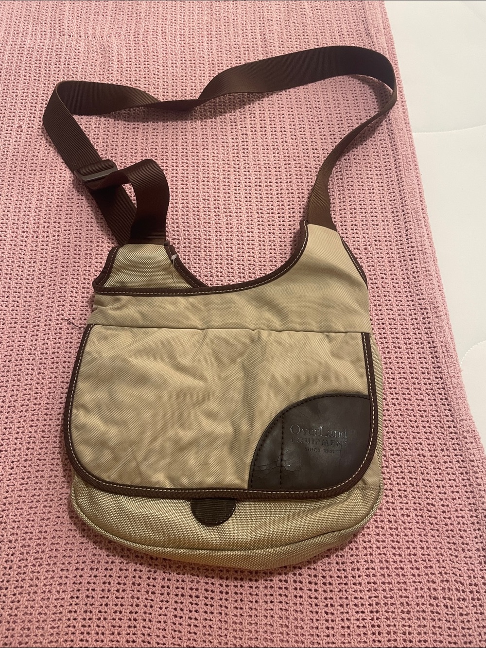 Overland Equipment Auburn Crossbody Bag
